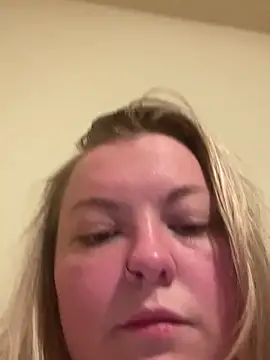 Jewelsbby93 online show from March 14, 2026, 8:53 am