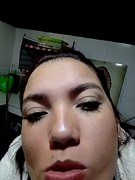 Snapshot of rose_0480 chatting on March 15, 2026, 12:27 am rose 0480 online show from March 15, 2026, 12:27 am