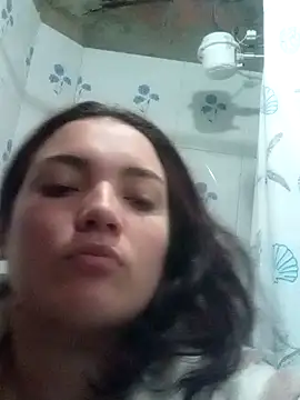 Snapshot of rose_0480 chatting on April 3, 2026, 6:00 am rose 0480 online show from April 3, 2026, 6:00 am