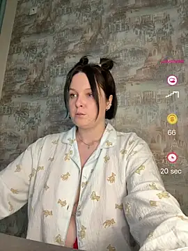 Snapshot of HubbaBaby chatting on June 8, 2026, 6:08 pm HubbaBaby online show from June 8, 2026, 6:08 pm