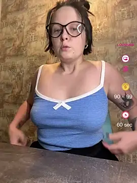 Snapshot of HubbaBaby chatting on June 11, 2026, 11:03 pm HubbaBaby online show from June 11, 2026, 11:03 pm