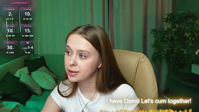 Snapshot of Megg_Ryan chatting on May 25, 2026, 2:23 pm Megg Ryan online show from May 25, 2026, 2:23 pm
