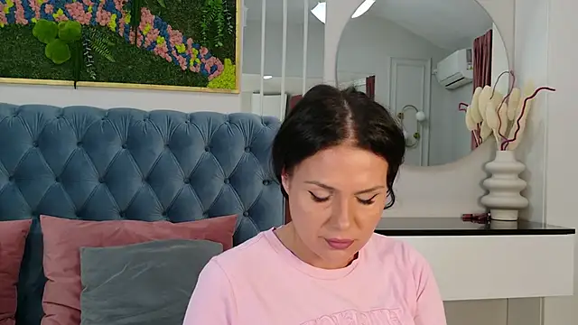 AnneRey online show from April 20, 2026, 3:20 am