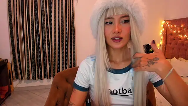 Snapshot of Mia_miel69 chatting on June 11, 2026, 10:24 am Mia miel69 online show from June 11, 2026, 10:24 am