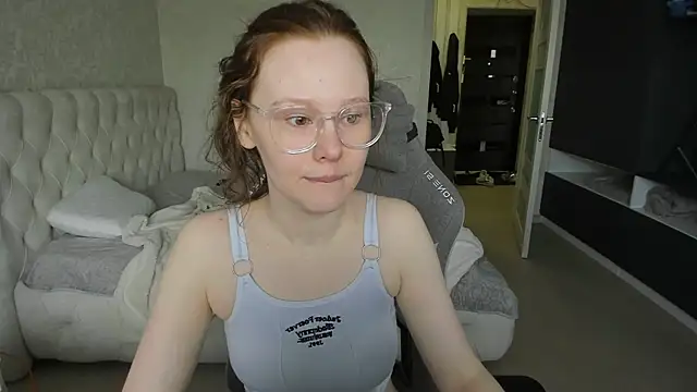 NikiCozy online show from May 2, 2026, 1:10 am