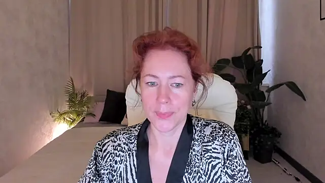 Snapshot of LeticiaRomano chatting on May 30, 2026, 3:58 am LeticiaRomano online show from May 30, 2026, 3:58 am