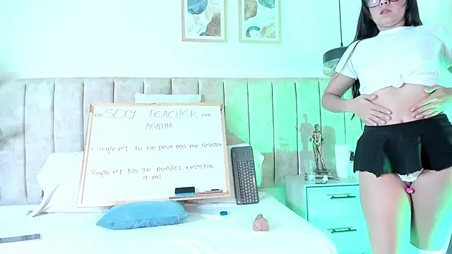 AgathaSavage online show from April 11, 2026, 1:43 am