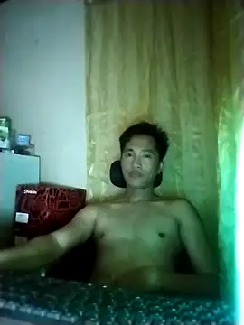 Snapshot of baggage000 chatting on April 1, 2026, 6:36 am baggage000 online show from April 1, 2026, 6:36 am