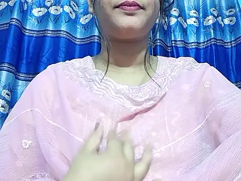 Emma 4433 online show from March 14, 2026, 4:34 pm