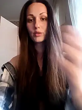 Snapshot of LunaCrystall chatting on April 14, 2026, 4:13 pm LunaCrystall online show from April 14, 2026, 4:13 pm