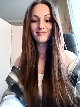 Snapshot of LunaCrystall chatting on April 28, 2026, 3:50 pm LunaCrystall online show from April 28, 2026, 3:50 pm