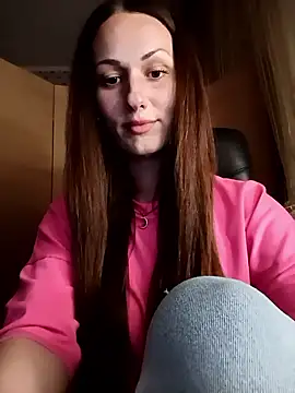 Snapshot of LunaCrystall chatting on April 29, 2026, 5:41 pm LunaCrystall online show from April 29, 2026, 5:41 pm