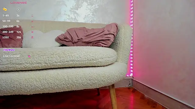 IvyTease  online show from May 22, 2026, 5:14 am