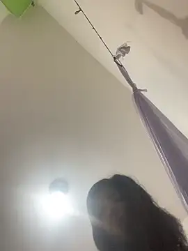 Brenda hot27 online show from April 19, 2026, 6:10 pm