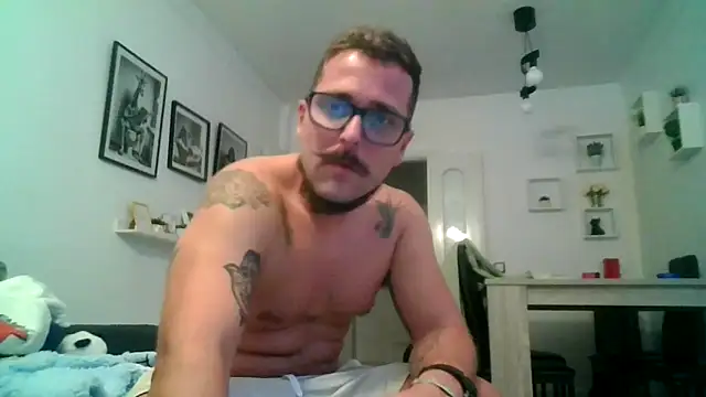 yanick931 online show from April 10, 2026, 11:53 pm