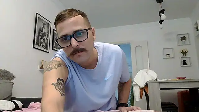 Snapshot of yanick931 chatting on May 23, 2026, 11:03 am yanick931 online show from May 23, 2026, 11:03 am