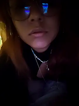 blurosa online show from April 15, 2026, 11:05 pm