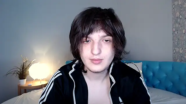 delalex online show from May 4, 2026, 7:54 pm