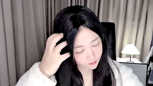 sisibaby20266 online show from March 25, 2026, 3:51 pm