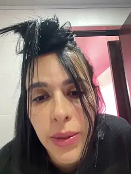 leila moretti online show from March 27, 2026, 5:23 pm