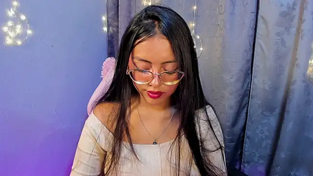 Snapshot of blue_sky18 chatting on June 11, 2026, 2:53 am blue sky18 online show from June 11, 2026, 2:53 am