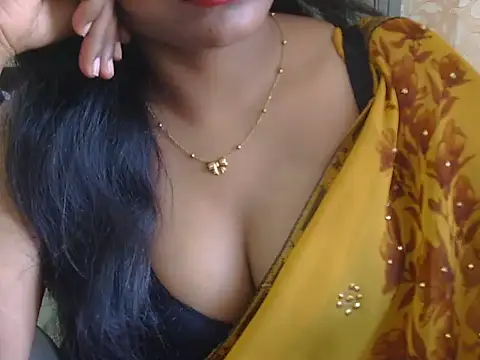 Snapshot of hottest_mahiii chatting on May 30, 2026, 1:57 am hottest mahiii online show from May 30, 2026, 1:57 am