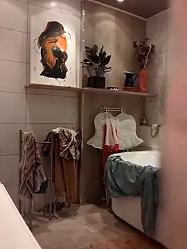 Snapshot of Buggemann chatting on August 6, 2026, 2:46 am Buggemann online show from August 6, 2026, 2:46 am