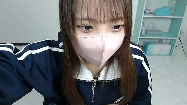 mayu nyann online show from April 30, 2026, 9:04 am