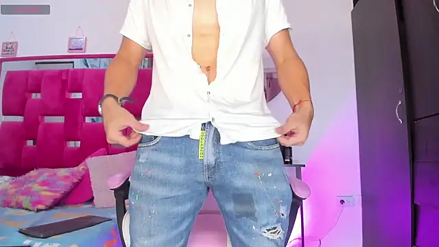 Snapshot of Christopher_Harris_ chatting on April 14, 2026, 1:00 am Christopher Harris online show from April 14, 2026, 1:00 am