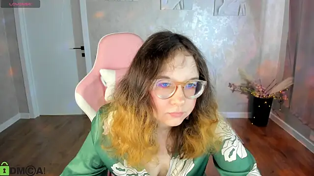 Aleks-caster online show from May 8, 2026, 1:11 am