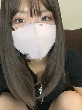 Snapshot of ichigonoiichan chatting on April 17, 2026, 12:46 am ichigonoiichan online show from April 17, 2026, 12:46 am
