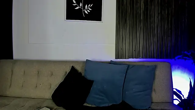 Safiro Evans online show from April 22, 2026, 1:34 pm