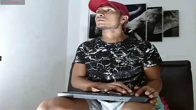 Snapshot of chrisramosv chatting on March 13, 2026, 10:49 pm chrisramosv online show from March 13, 2026, 10:49 pm