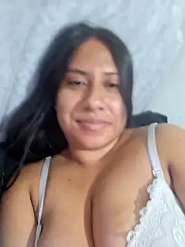 Snapshot of Scarlett_zoee chatting on April 14, 2026, 2:39 am Scarlett zoee online show from April 14, 2026, 2:39 am