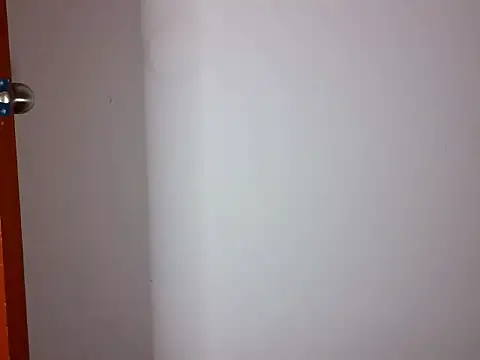 stormdollxx online show from March 18, 2026, 2:42 pm