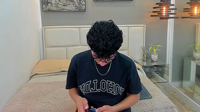 thom ames online show from July 7, 2026, 11:47 am