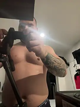 Snapshot of Axel_Dominus chatting on July 5, 2026, 9:38 am Axel Dominus online show from July 5, 2026, 9:38 am