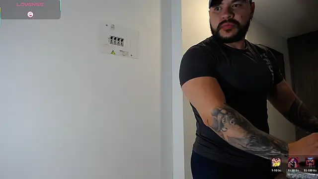 Snapshot of Axel_Dominus chatting on July 21, 2026, 7:11 am Axel Dominus online show from July 21, 2026, 7:11 am