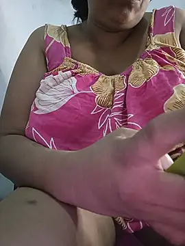 Snapshot of anjupere chatting on July 4, 2026, 1:39 pm anjupere online show from July 4, 2026, 1:39 pm