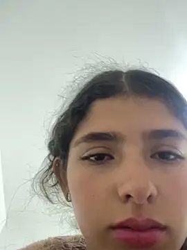 LINDA EF online show from April 13, 2026, 12:43 pm