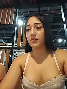isabellaHill2 online show from July 11, 2026, 11:17 pm
