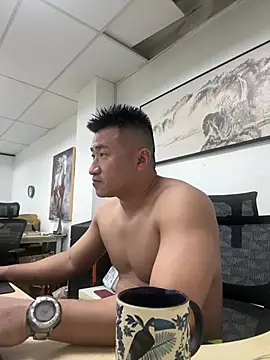 Cunzhangshibage02 online show from June 4, 2026, 4:29 am