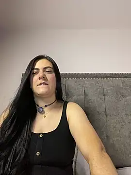 Snapshot of kristalinasc chatting on July 16, 2026, 3:23 am kristalinasc online show from July 16, 2026, 3:23 am
