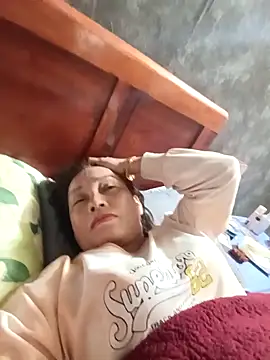 Lyly22x online show from March 21, 2026, 2:31 pm