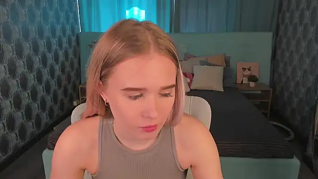 Snapshot of Alice_Pleasance chatting on April 30, 2026, 9:15 am Alice Pleasance online show from April 30, 2026, 9:15 am