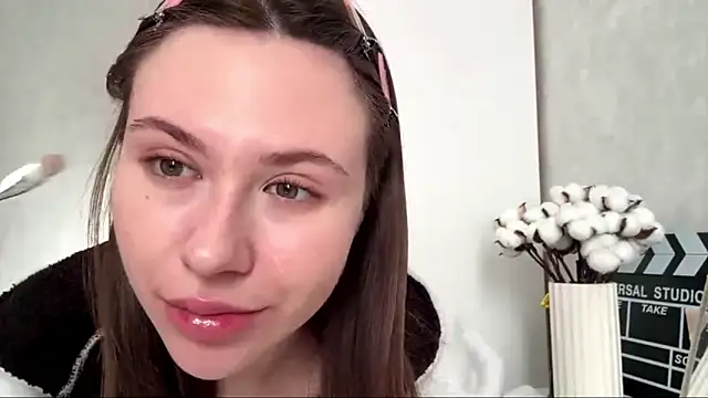 LeglessLoge online show from March 13, 2026, 7:04 am