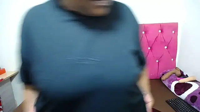 ShavePussyFatAssxx online show from June 15, 2026, 5:31 am