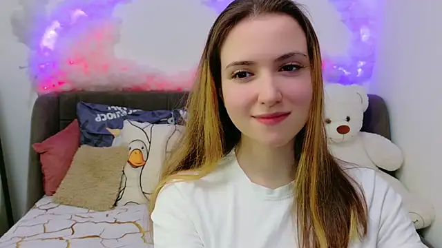 LeenMoonie online show from May 14, 2026, 8:04 pm