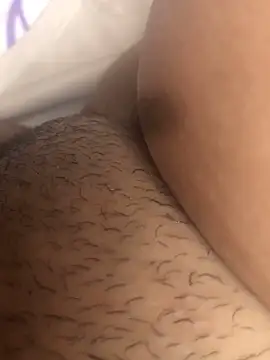 ayrla    online show from March 27, 2026, 4:51 pm