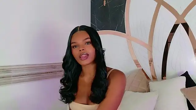 Snapshot of Gisela_Valencia chatting on May 6, 2026, 5:14 am Gisela Valencia online show from May 6, 2026, 5:14 am